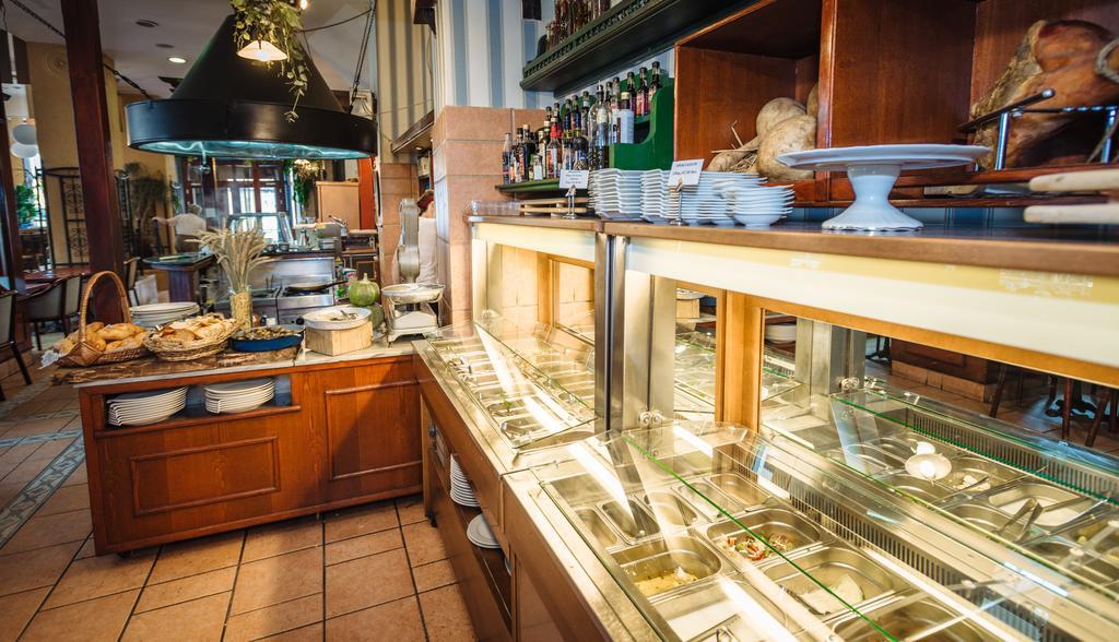 Pelister Skopje Bed & Breakfast ภายนอก รูปภาพ